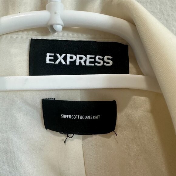 Express Cream Supersoft Double Knit Oversized Boyfriend Blazer Jacket - Picture 4 of 6